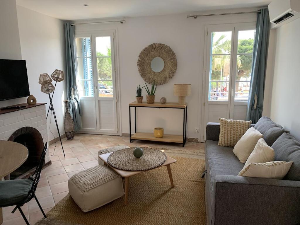 Maison De Village Renovee Avec Vue Mer Exceptionnelle سانت ماكسيم المظهر الخارجي الصورة
